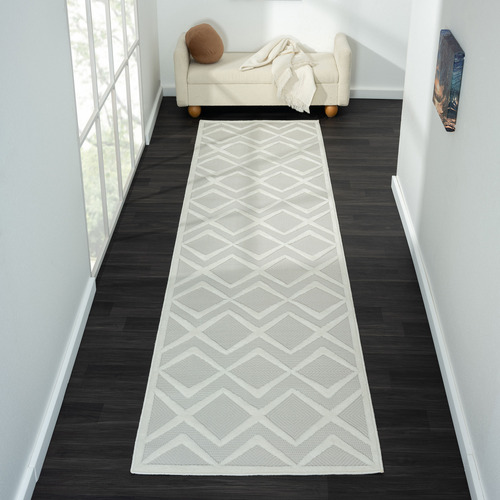 Pearl Charm Power-Loomed Runner