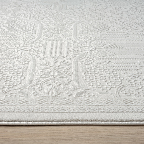 Ivory Sarva Traditional Rug