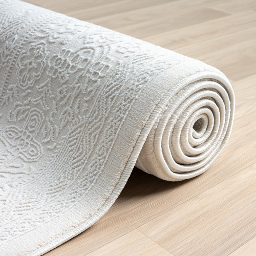 Ivory Sarva Traditional Rug