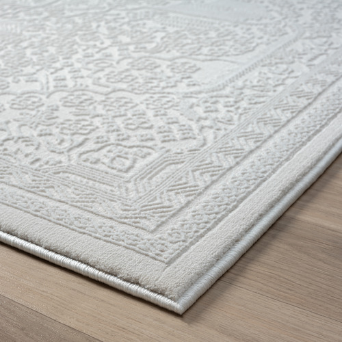 Ivory Sarva Traditional Rug