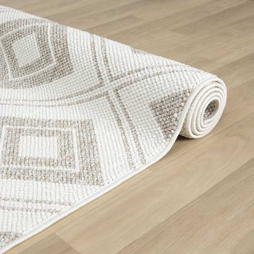 Pebble Avelyn Rug