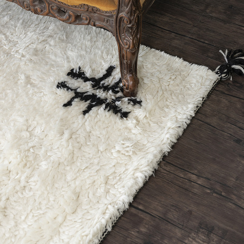 White Shaggy Azrou Hand-Knotted New Zealand Wool Rug