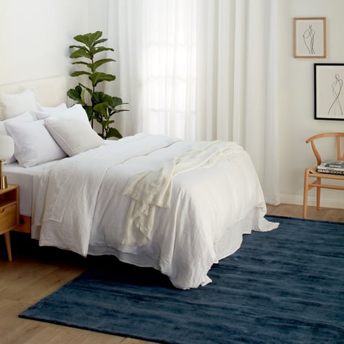 Indigo-Oulu-Hand-Loomed-Viscose-Rug