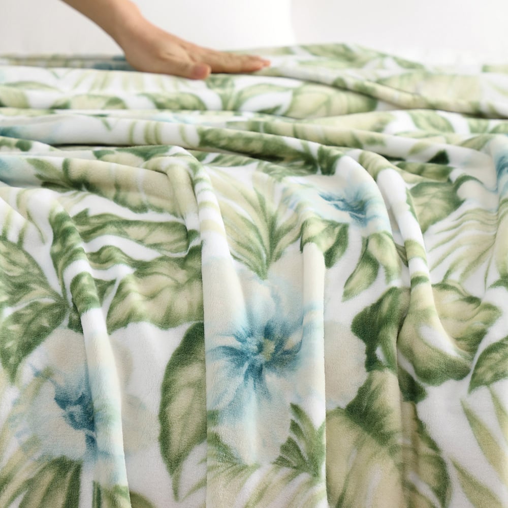 Clost Botanical Throw