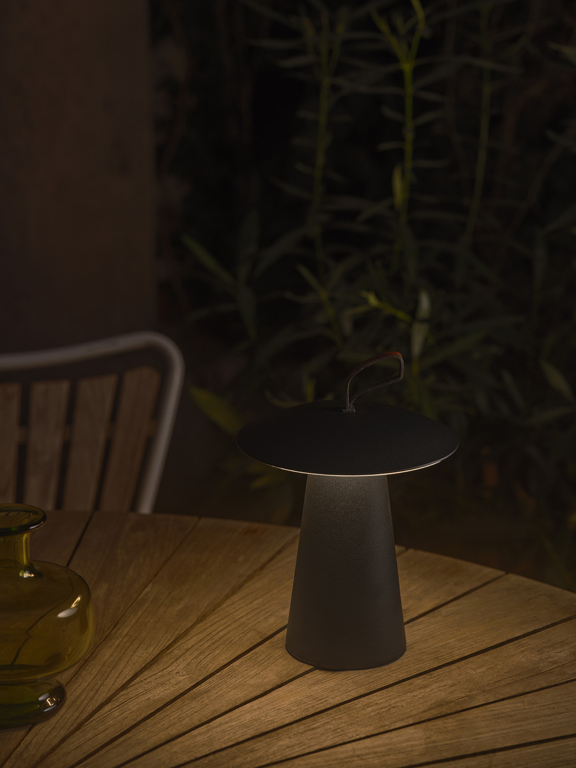 Ara Outdoor Lamp with USB Cable