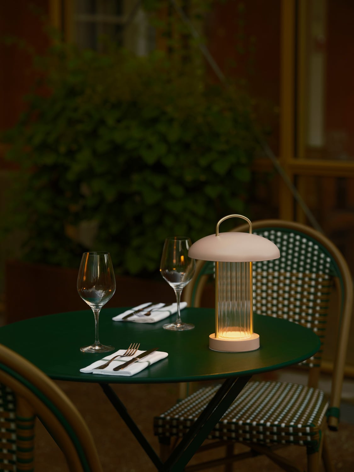 Mirano Outdoor Lamp with USB Cable