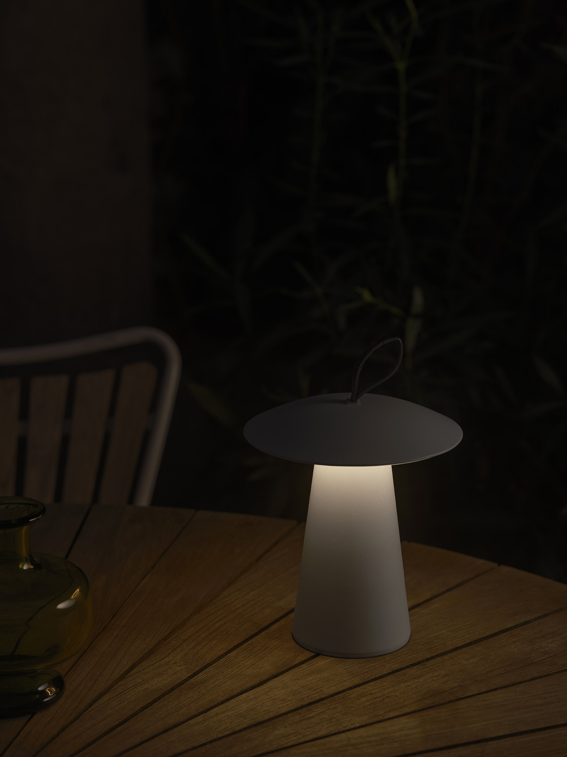 Ara Outdoor Lamp with USB Cable