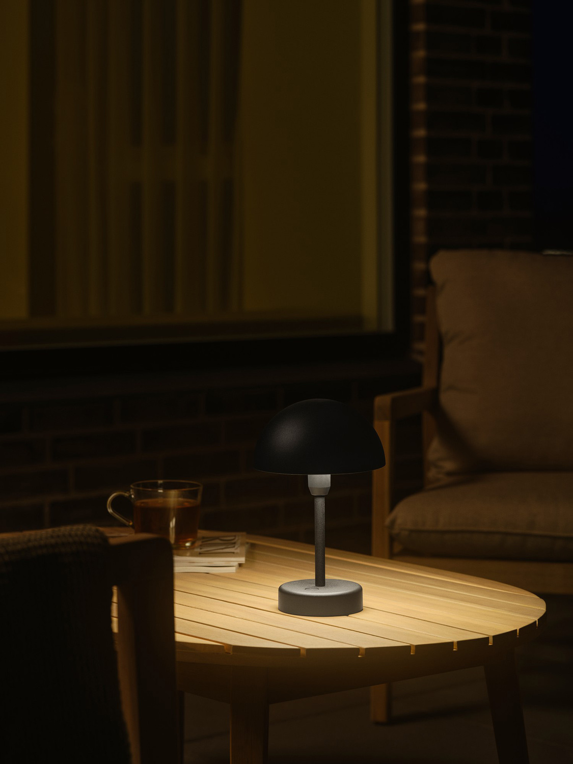 Ellen Outdoor Lamp