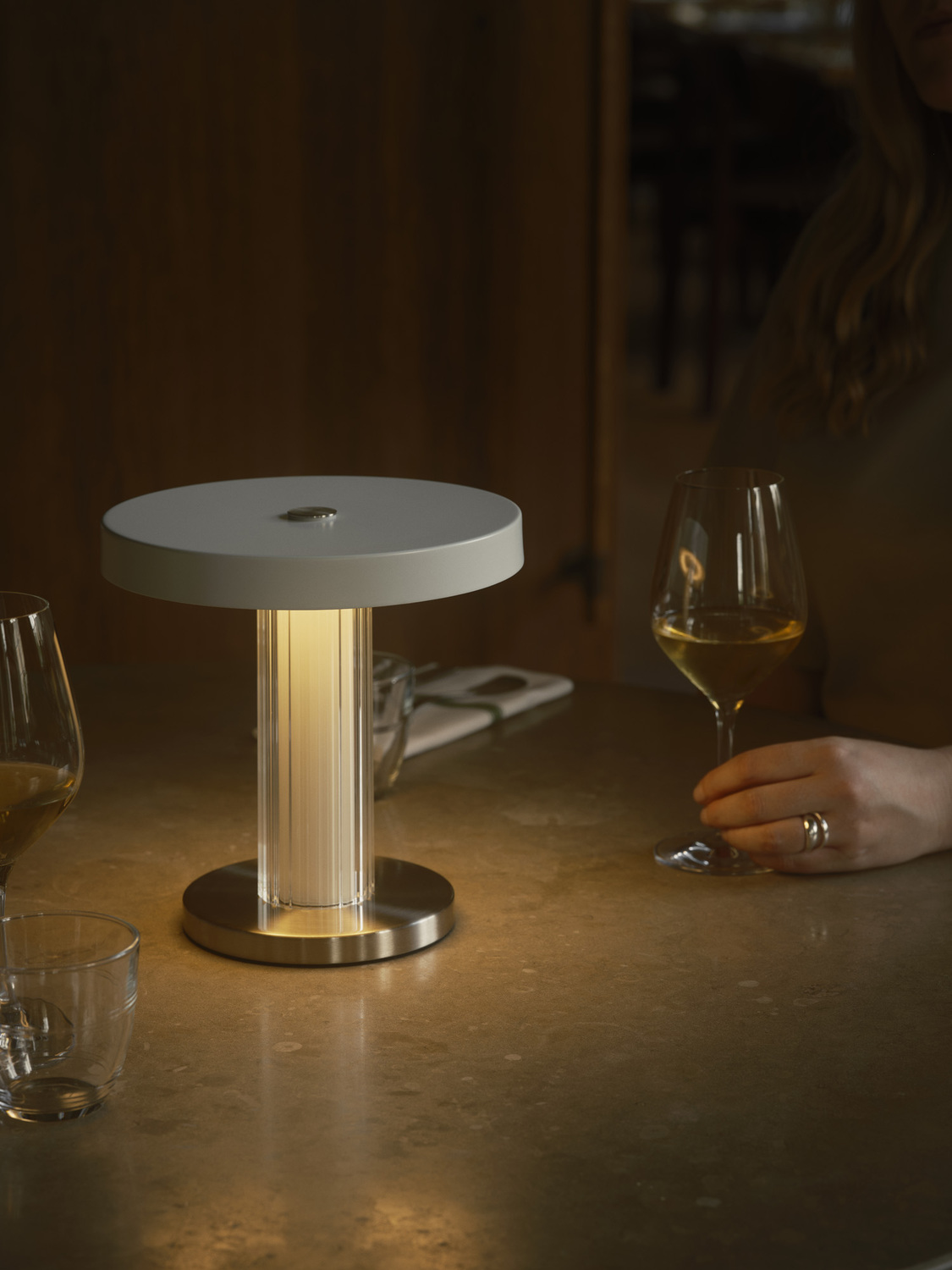 Trezzi Outdoor Lamp with USB Cable