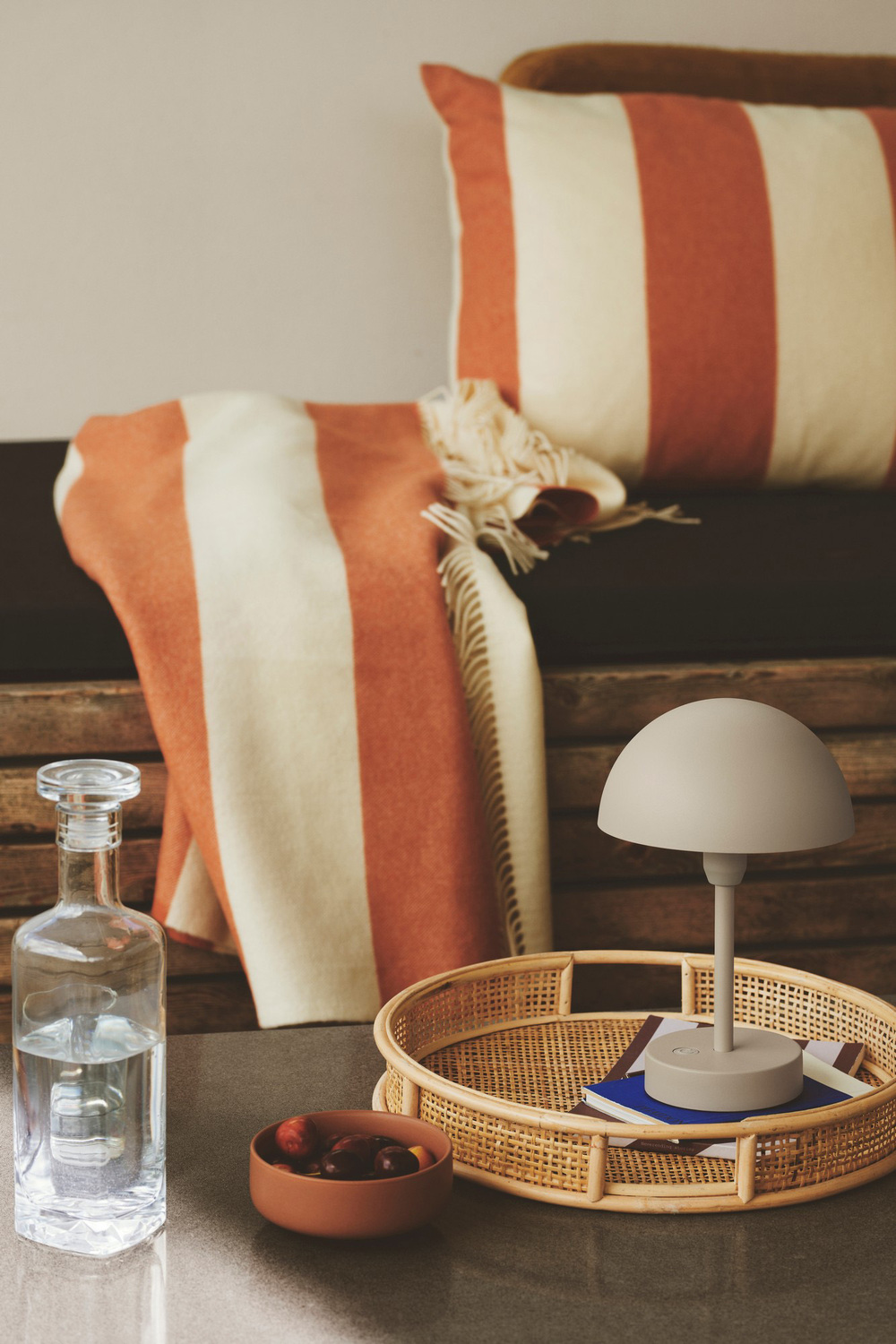 Ellen Outdoor Lamp