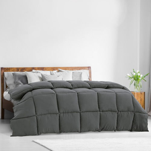 Bamboo-and-Charcoal-Summer-Quilt