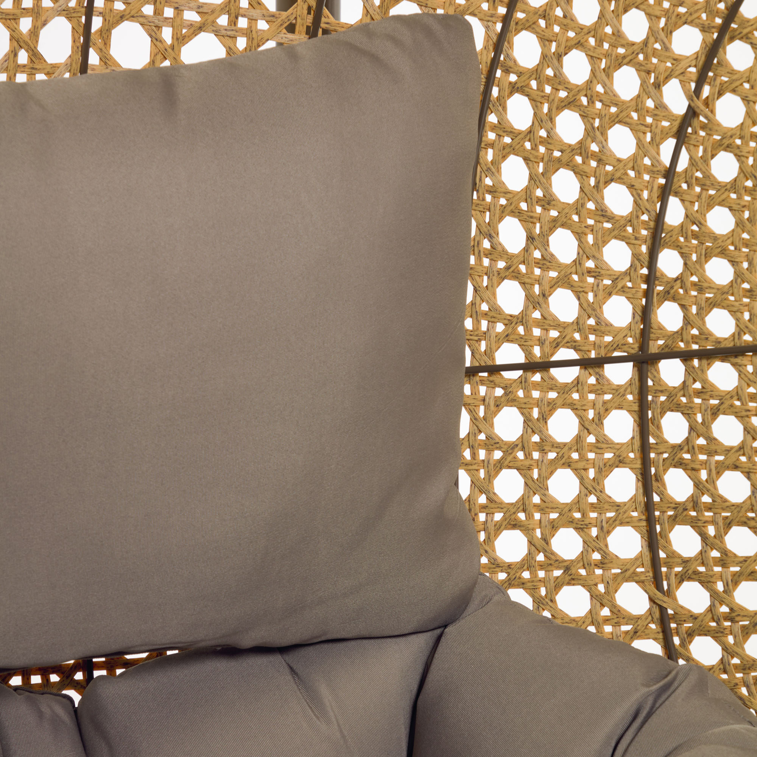Avnery Al Fresco Hanging Chair