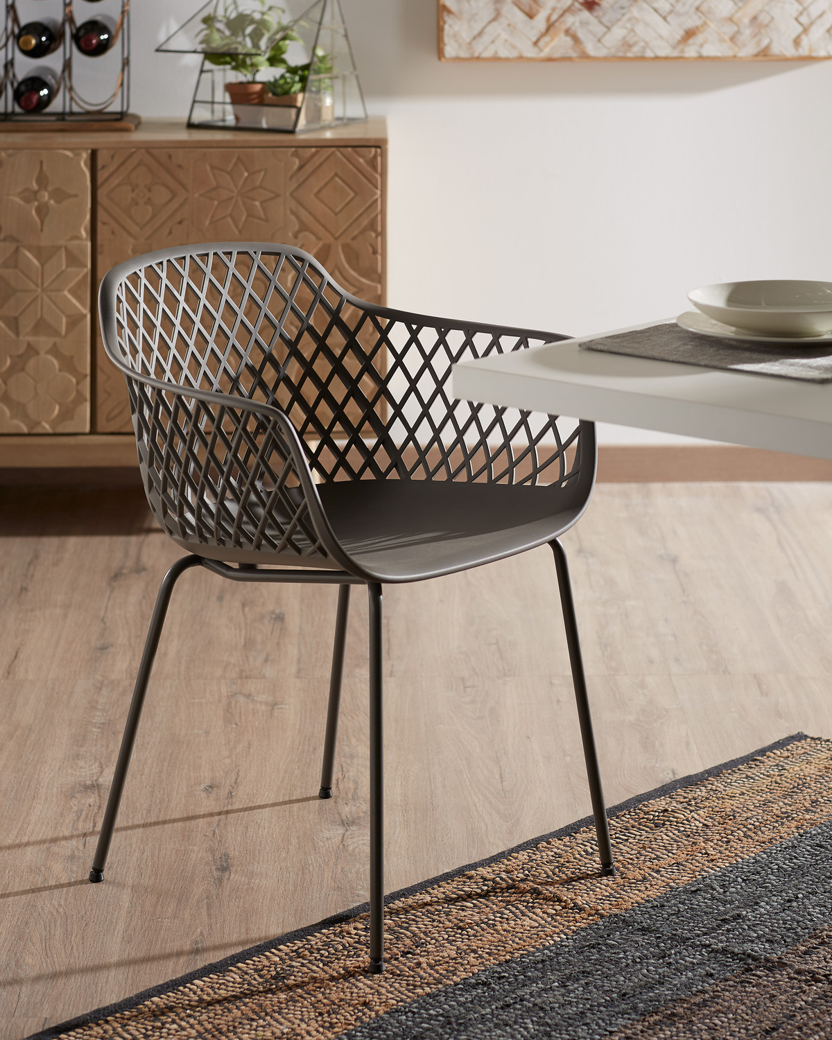 Gertrude-Metal-and-Plastic-Tub-Dining-Chairs-CC1223S