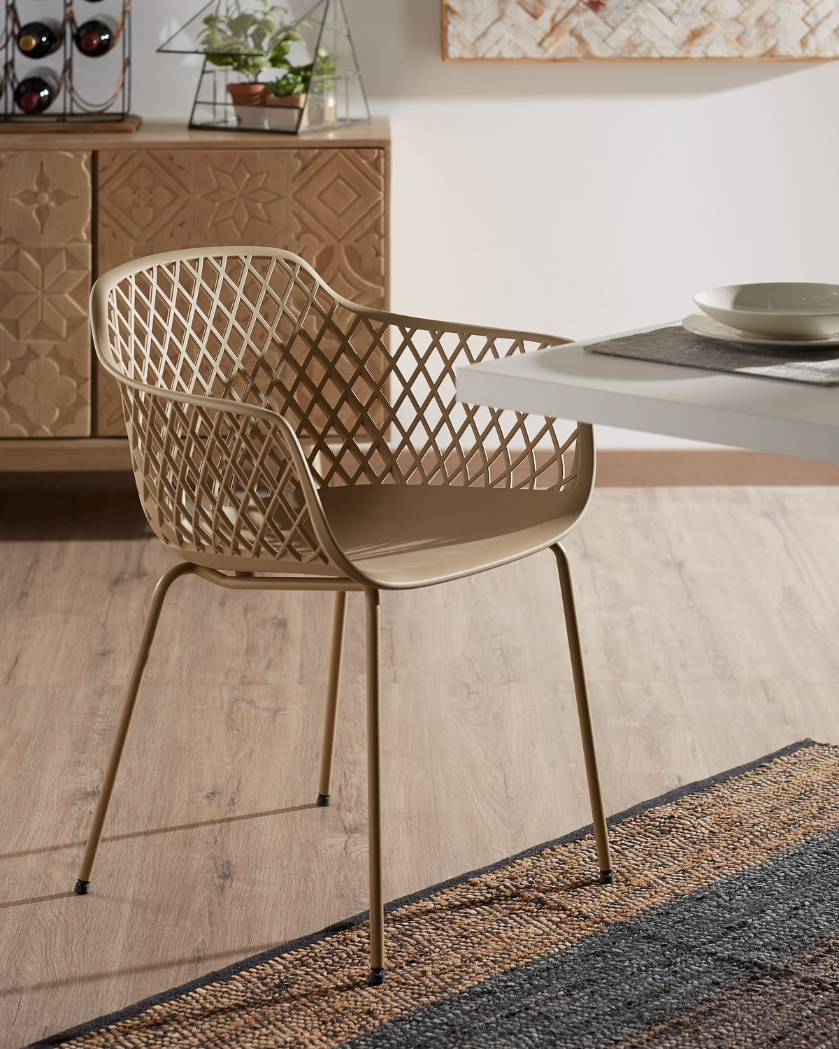 Gertrude-Metal-and-Plastic-Tub-Dining-Chairs-CC1223S