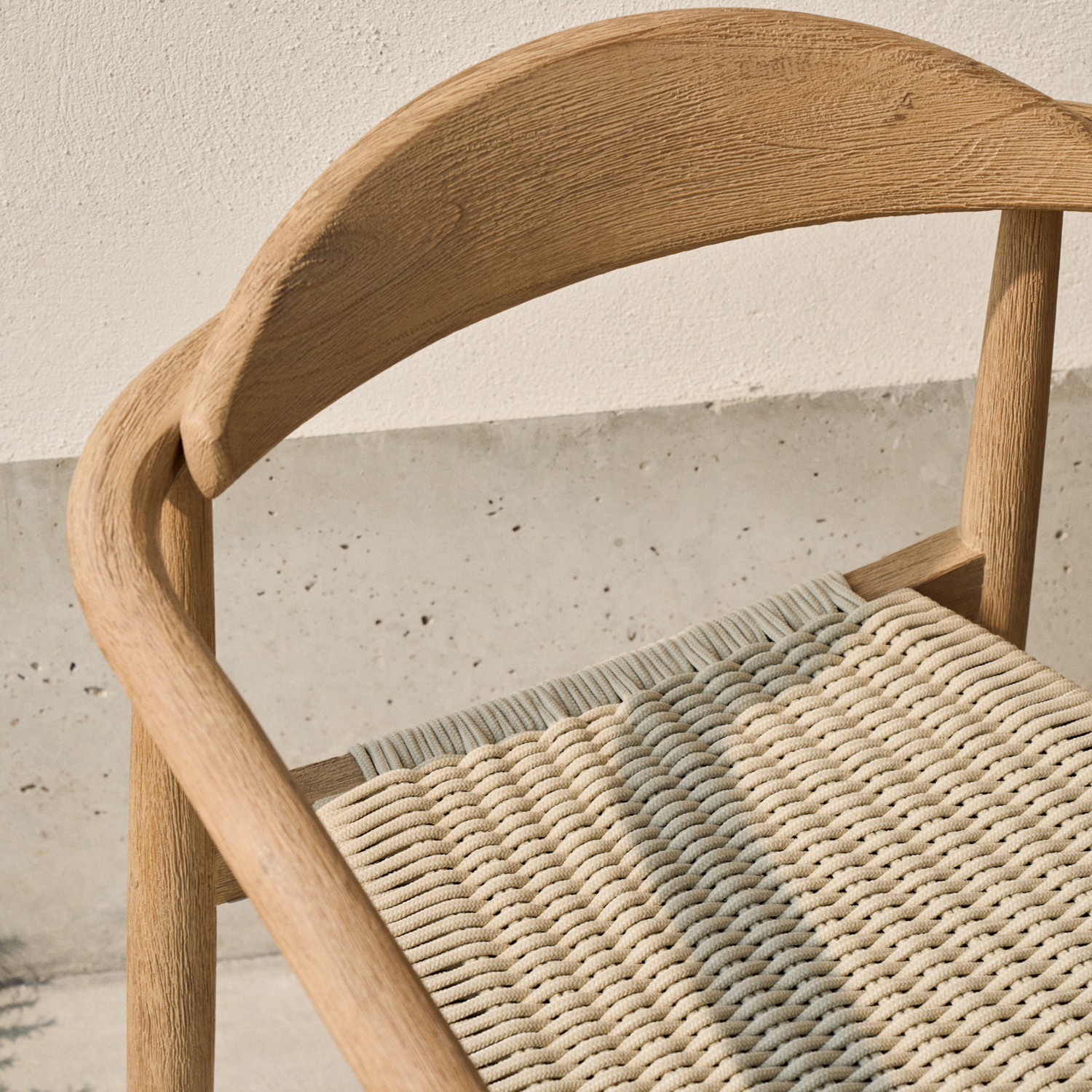 Windsor Acacia Wood Outdoor Dining Chairs