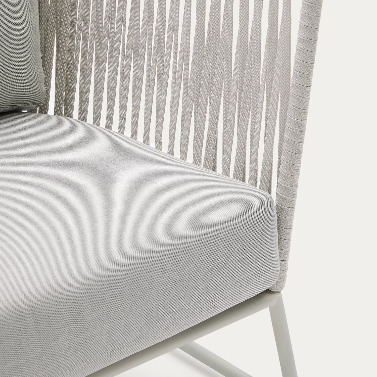 Hanes Outdoor Lounge Chair