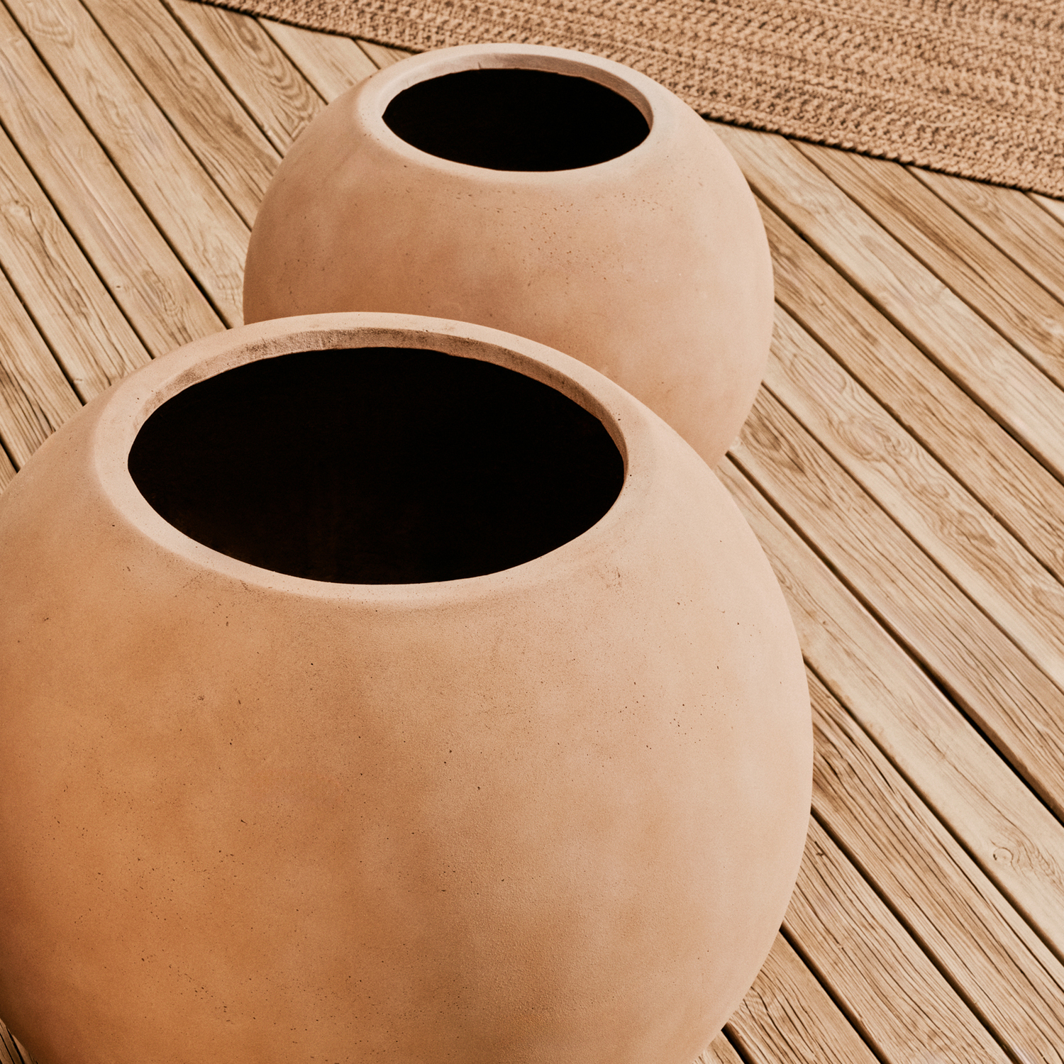 Dulcinea Cement Planter
