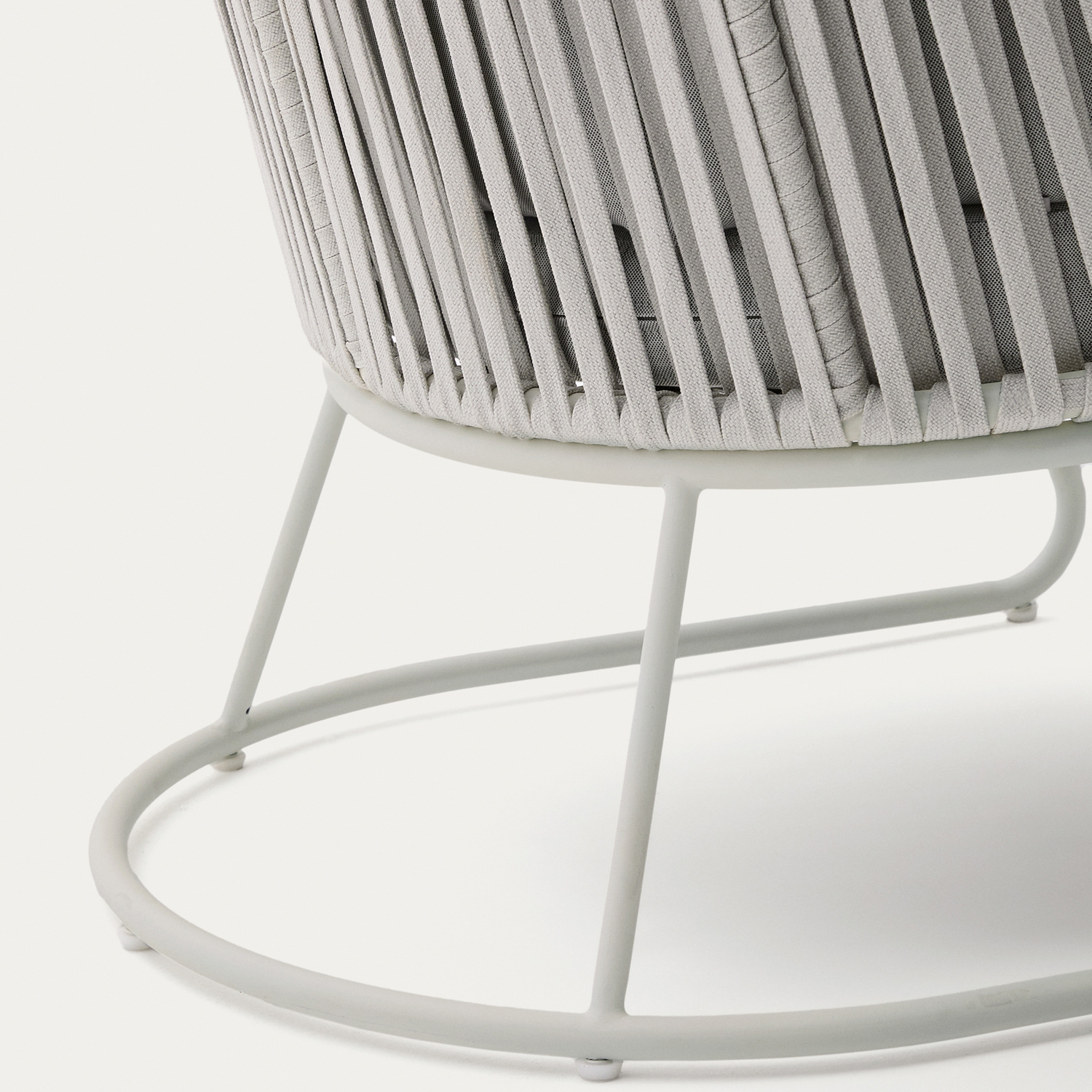 Hanes High-Back Outdoor Lounge Chair