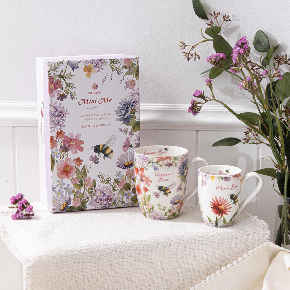 2 Piece Mini Me Queen & Mini Bee Mug Set