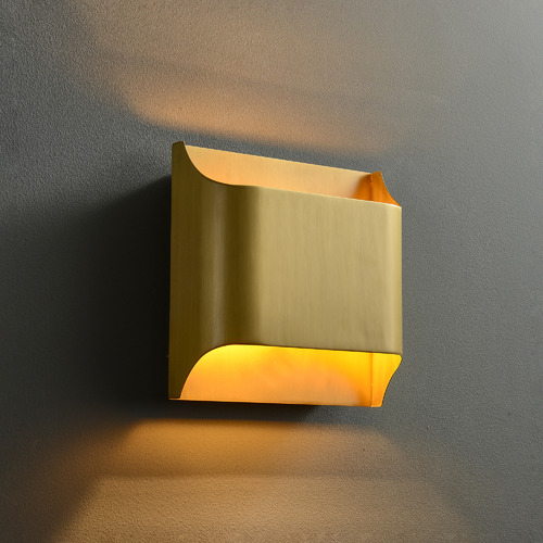 Bronze Leclerc Replica Wall Light