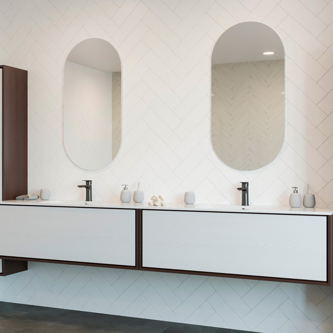 Duke Oval Wall Mirror