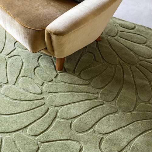 Hedgerow Green La Coleby Petals Hand-Tufted Wool Rug
