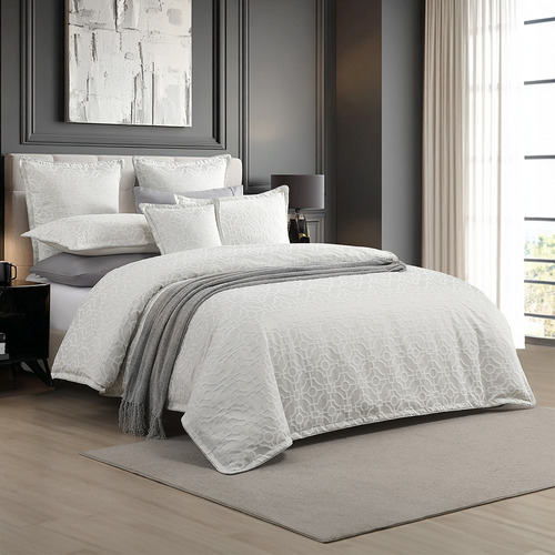 Sekhmet Quilt Cover Set