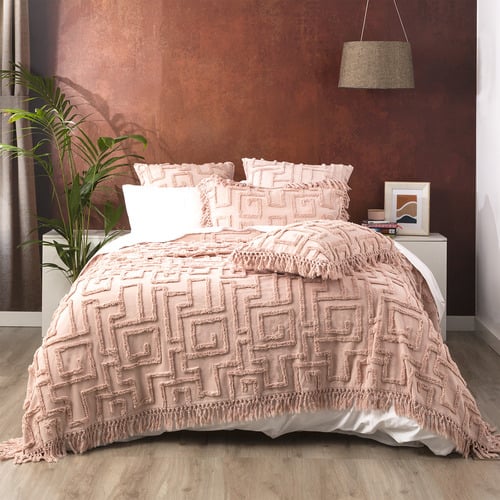 Blush Riley Vintage Washed Tufted Cotton Bed Cover Set