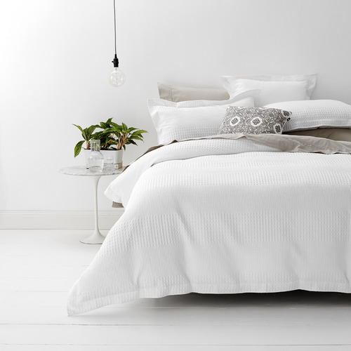 White Elegance Waffle Cotton Jacquard Quilt Cover Set