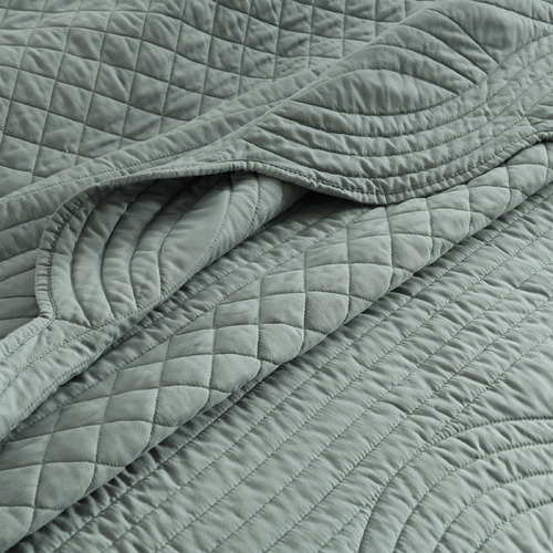 Juniper Scallop Coverlet Set