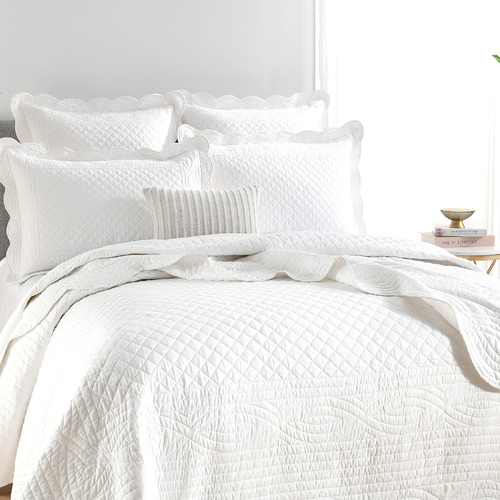 Pearl Scallop Coverlet Set