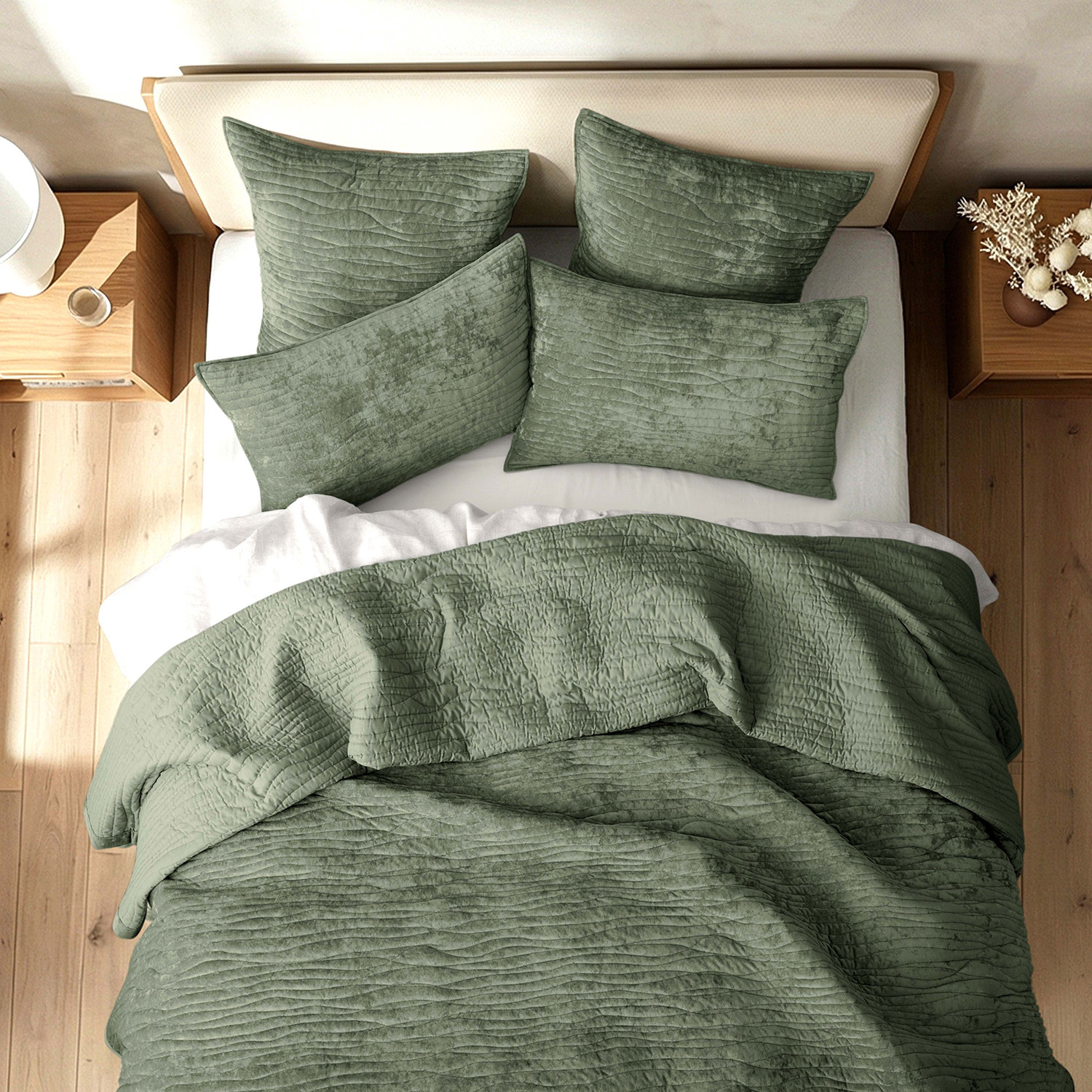 Military Bramble Velvet & Cotton Coverlet Set