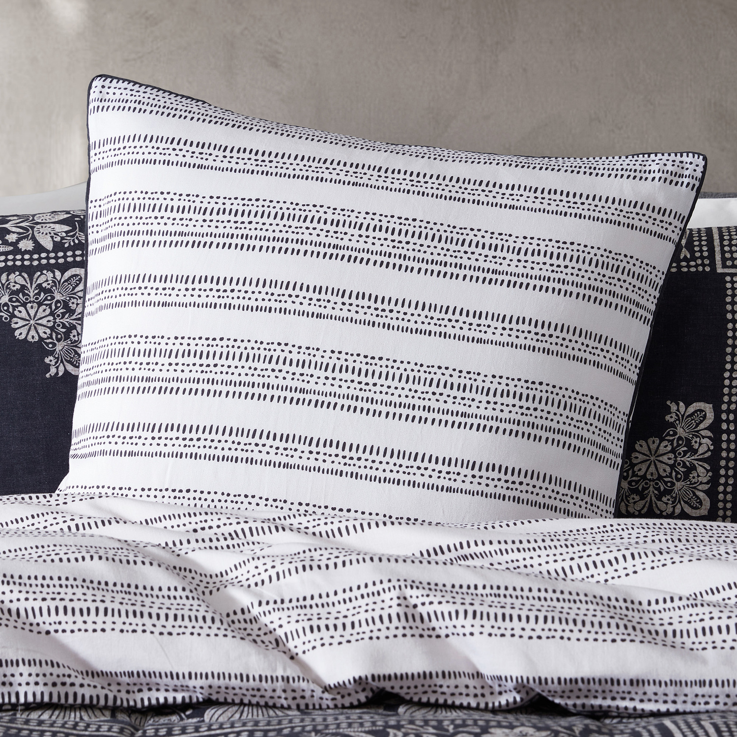Ebony Cotton Sateen European Pillowcase