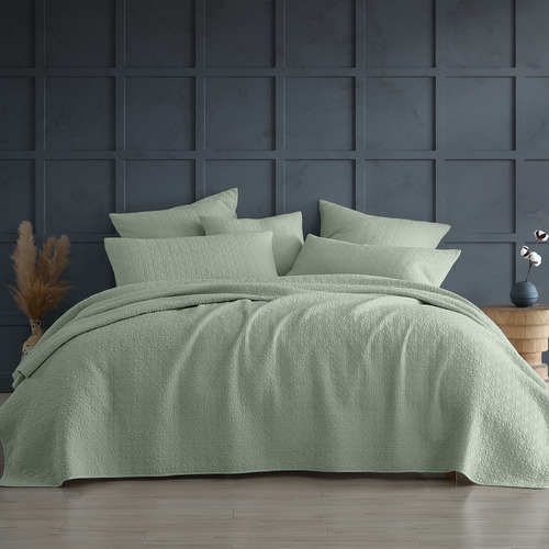 Sage Kayo Quilted Cotton Coverlet