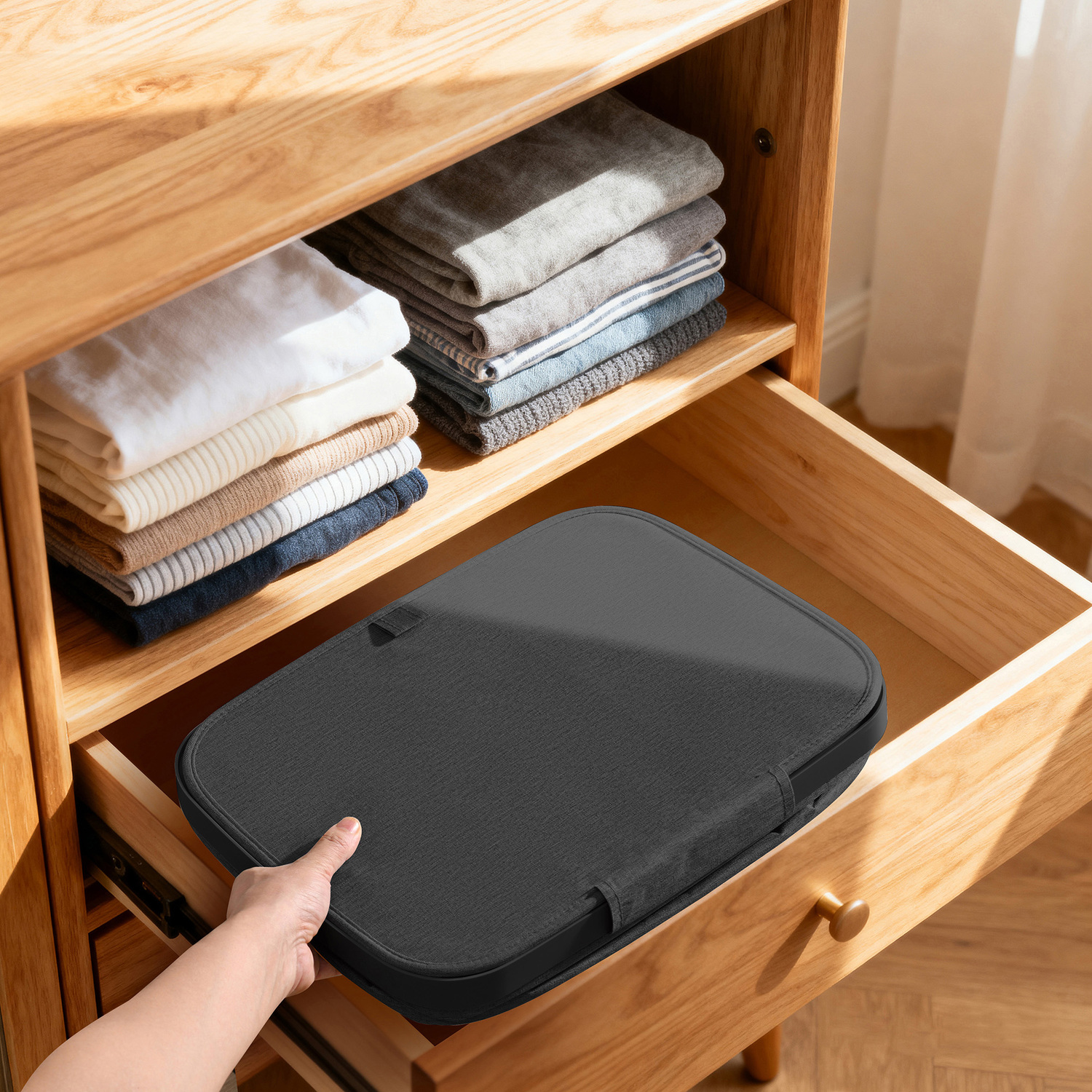 Titus-Foldable-Laundry-Hamper