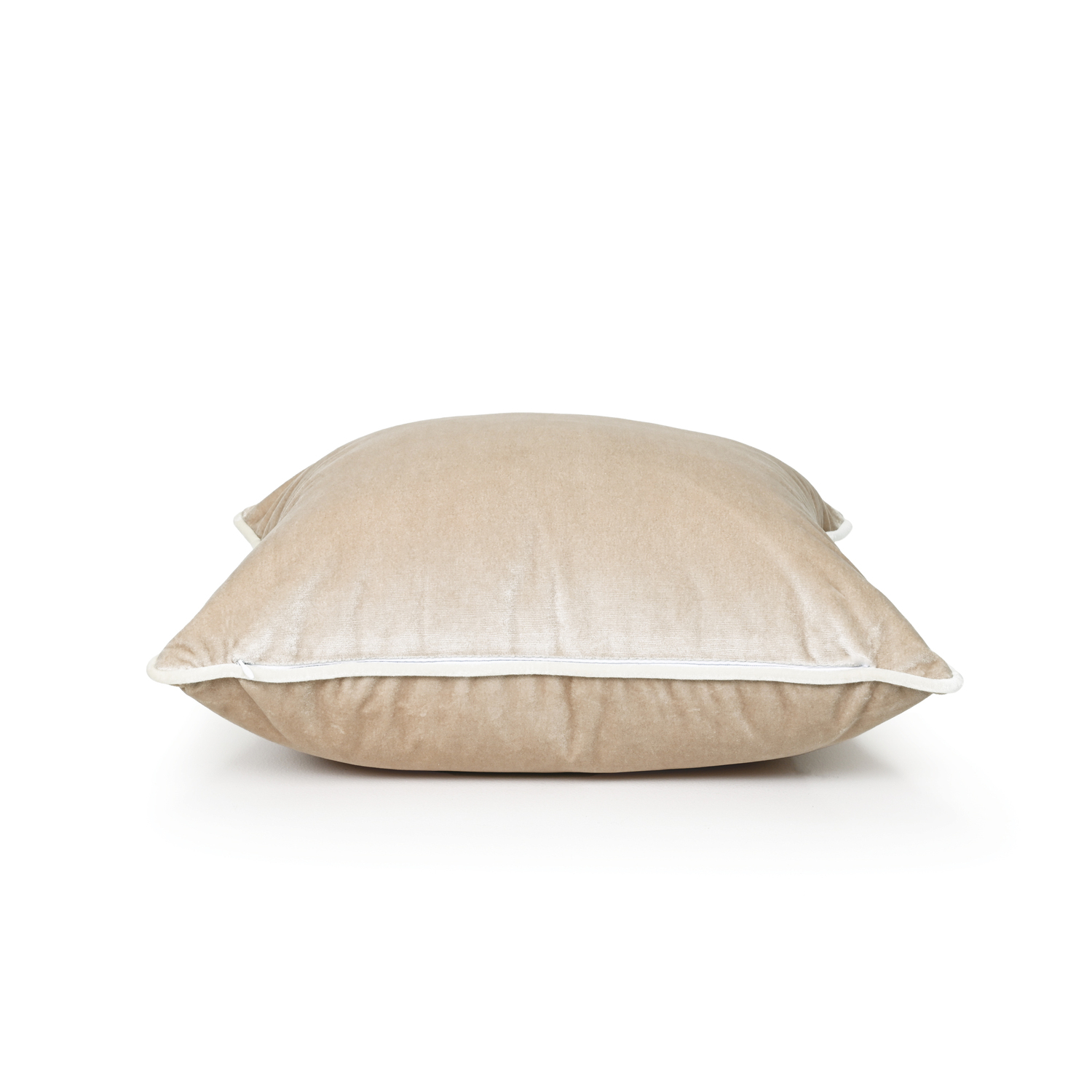 Soho-Luxury-Velvet-Cushion-DDCLV