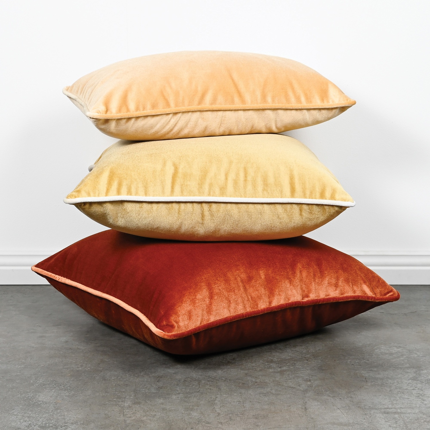 Hermann-Piped-Rectangular-Velvet-Cushion-DDCL