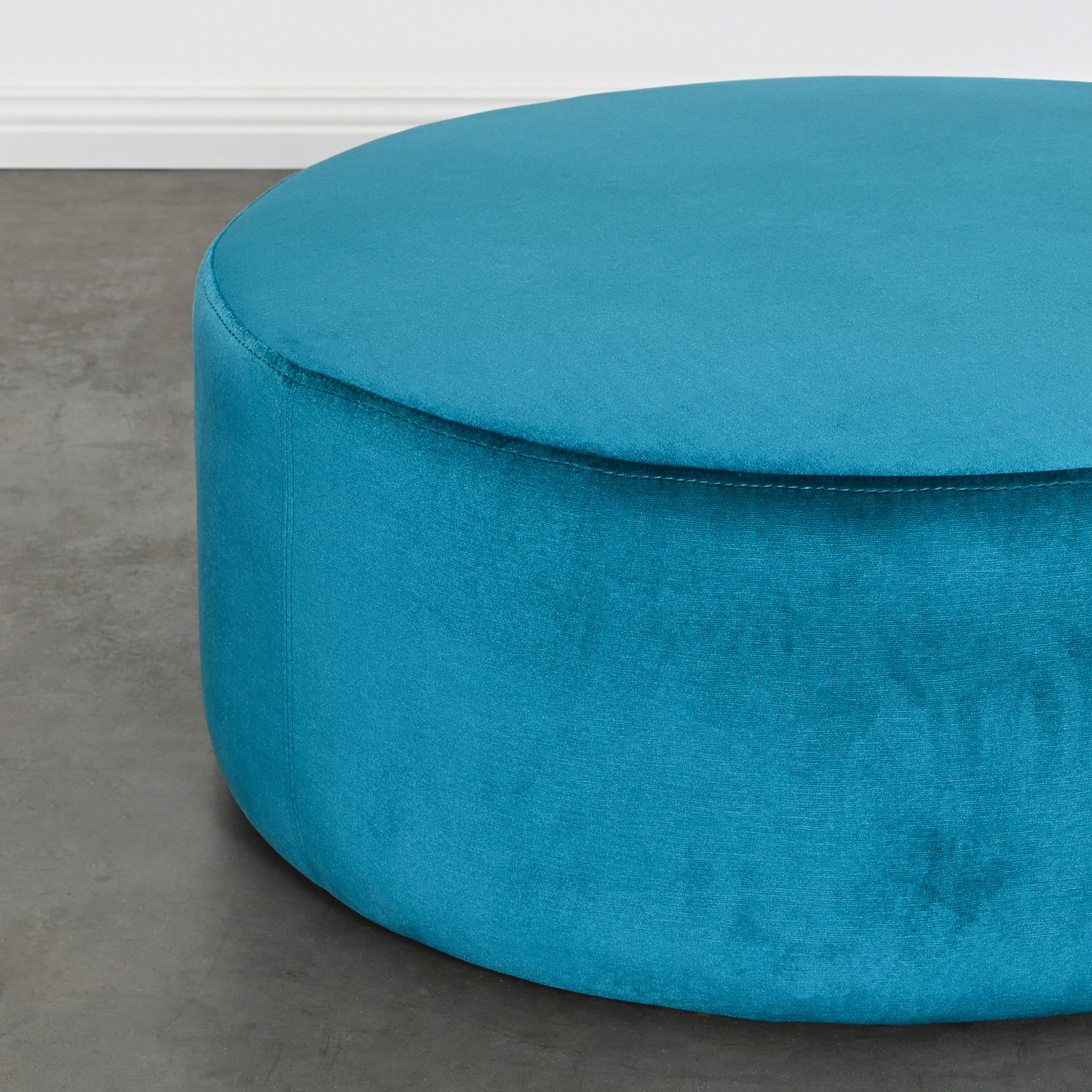 Hermann-Velvet-Ottoman