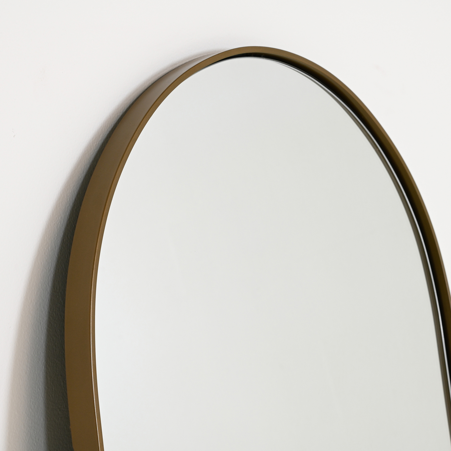 Ludlow-Oval-Steel-Wall-Mirror