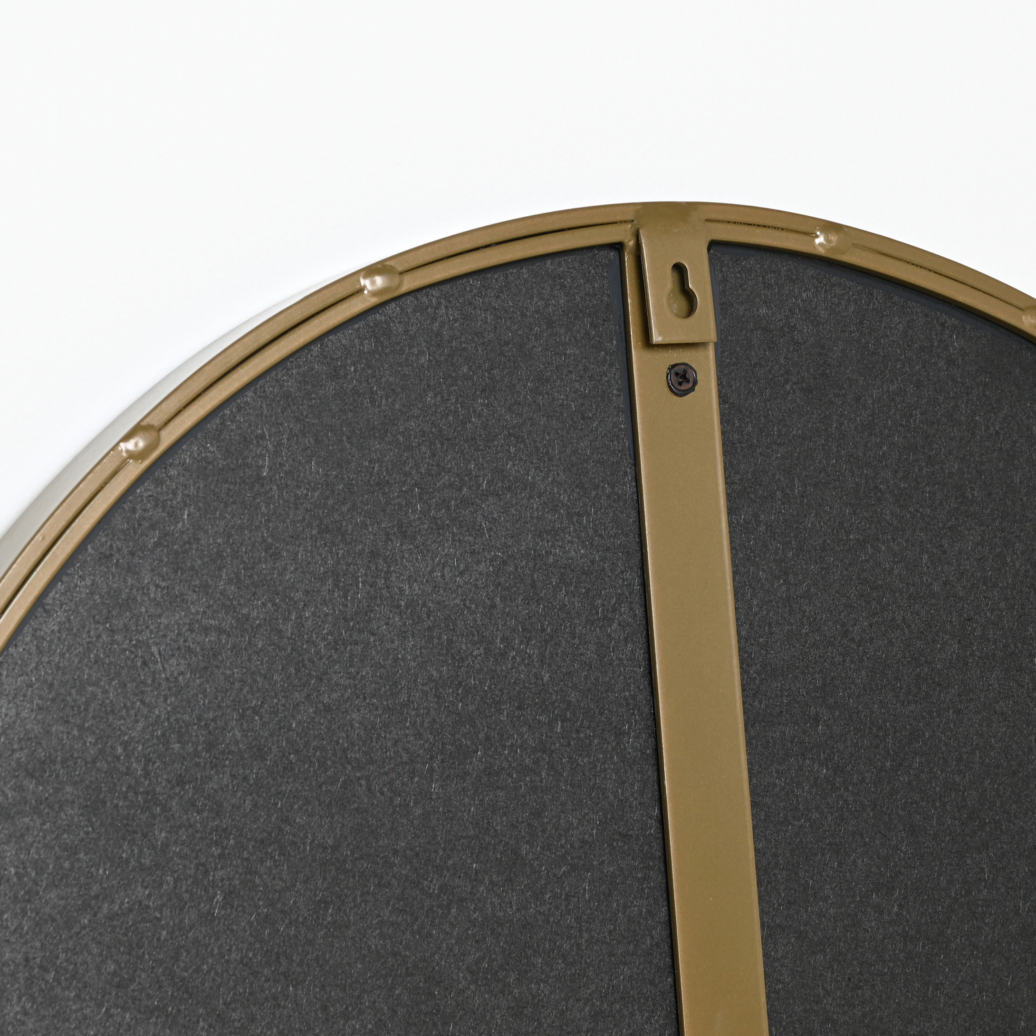 Ludlow-Oval-Steel-Wall-Mirror
