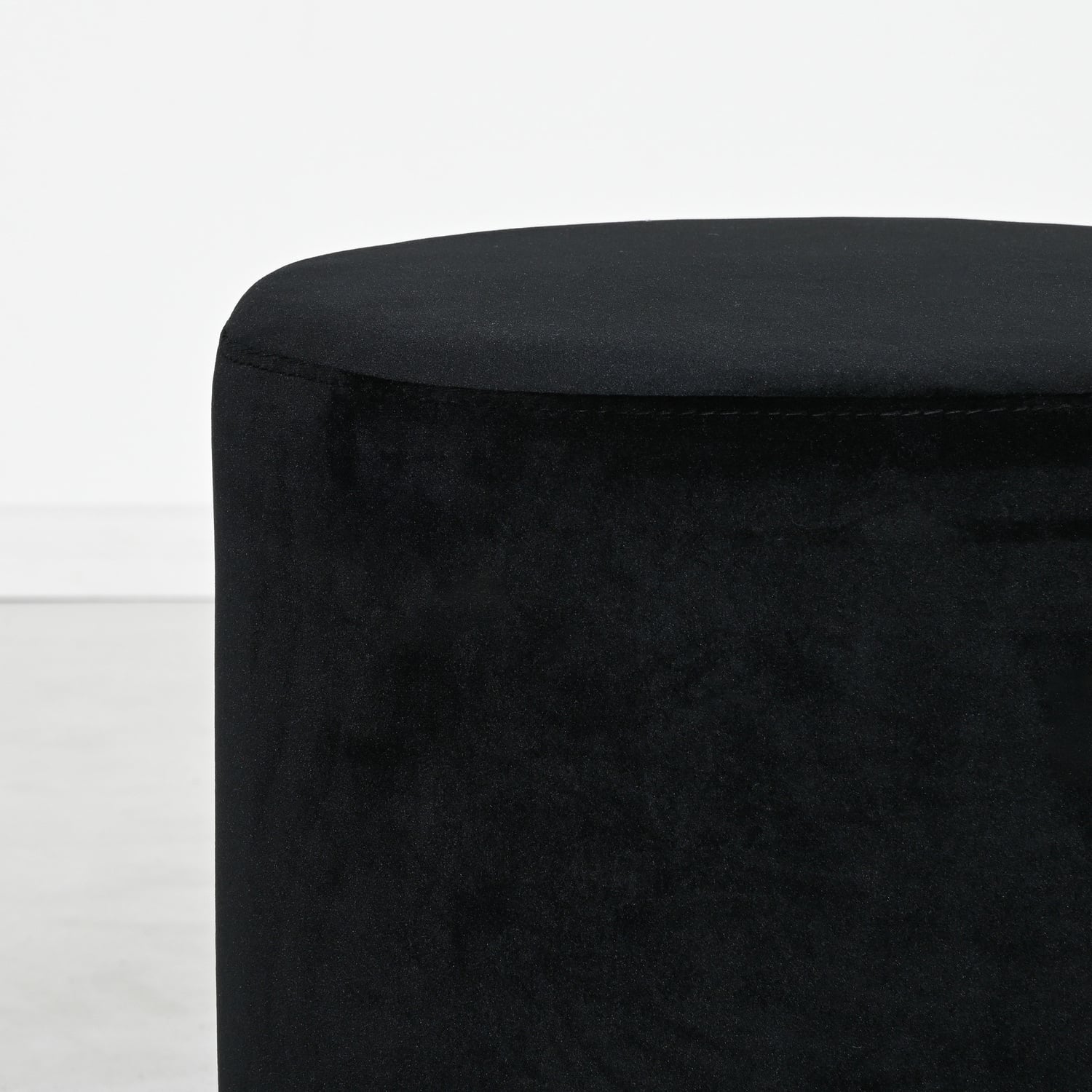 Milan-Small-Velvet-Ottoman-DDOM