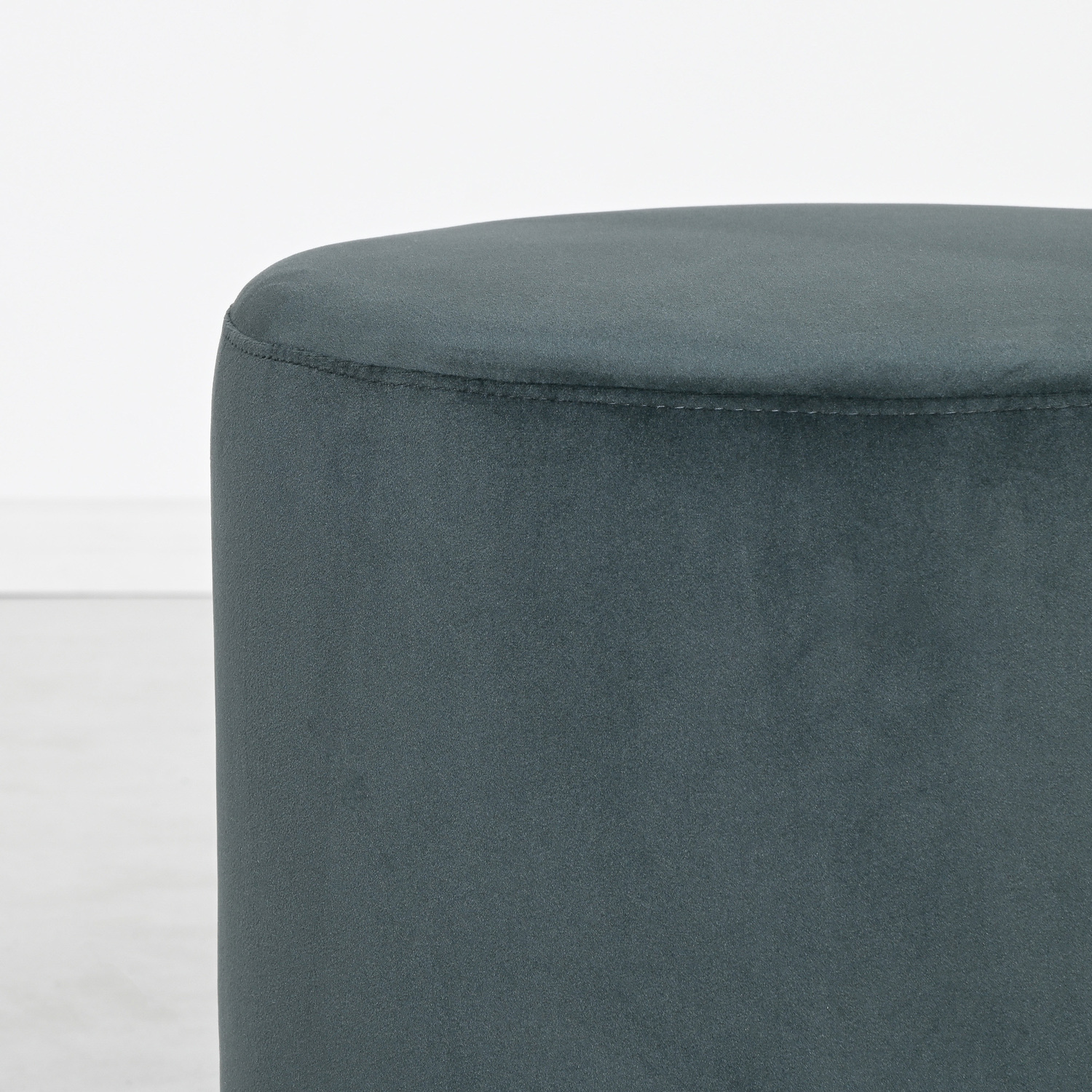 Milan-Small-Velvet-Ottoman-DDOM