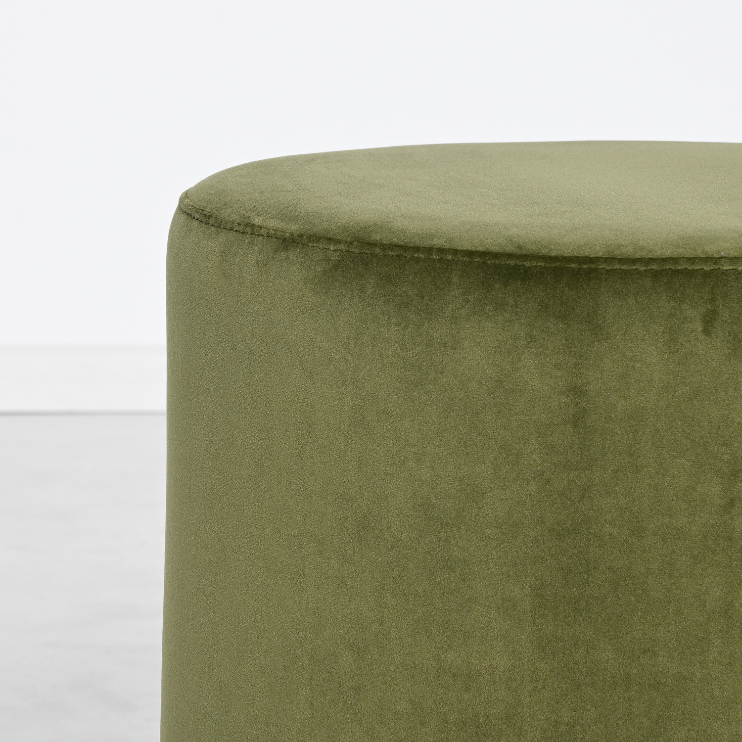 45cm-Visser-Velvet-Ottoman-DDOM