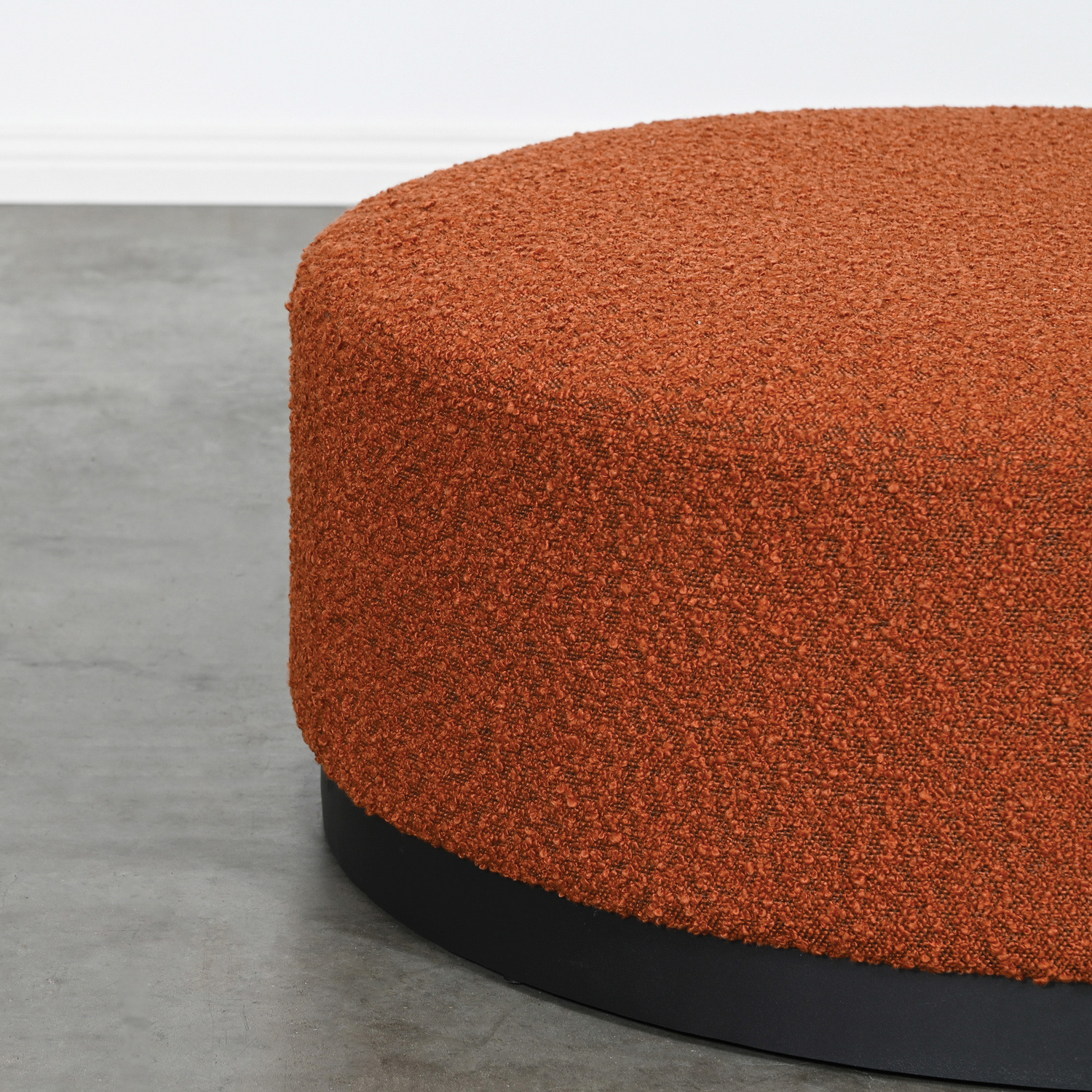 Simone-Boucle-Ottoman