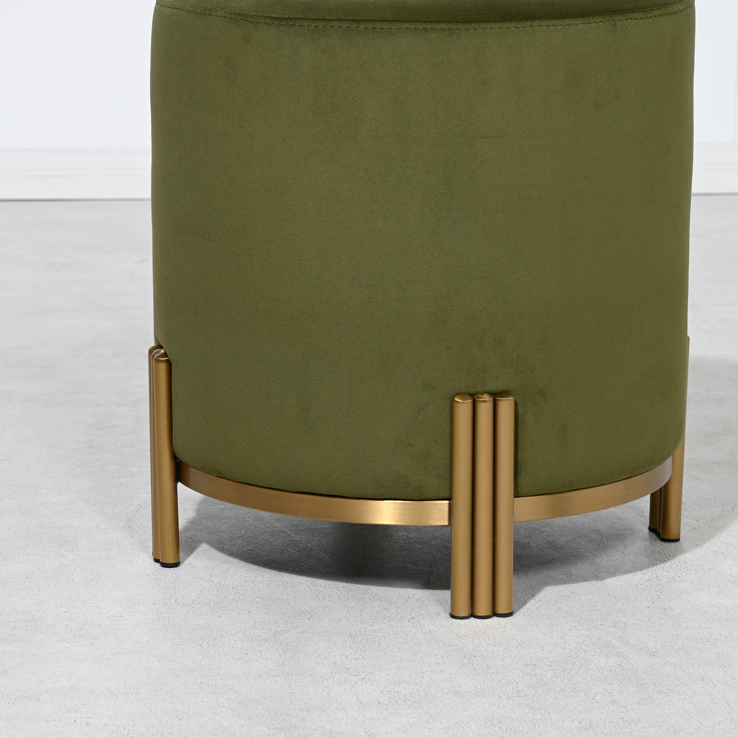 Annalise-Velvet-Upholstered-Ottoman