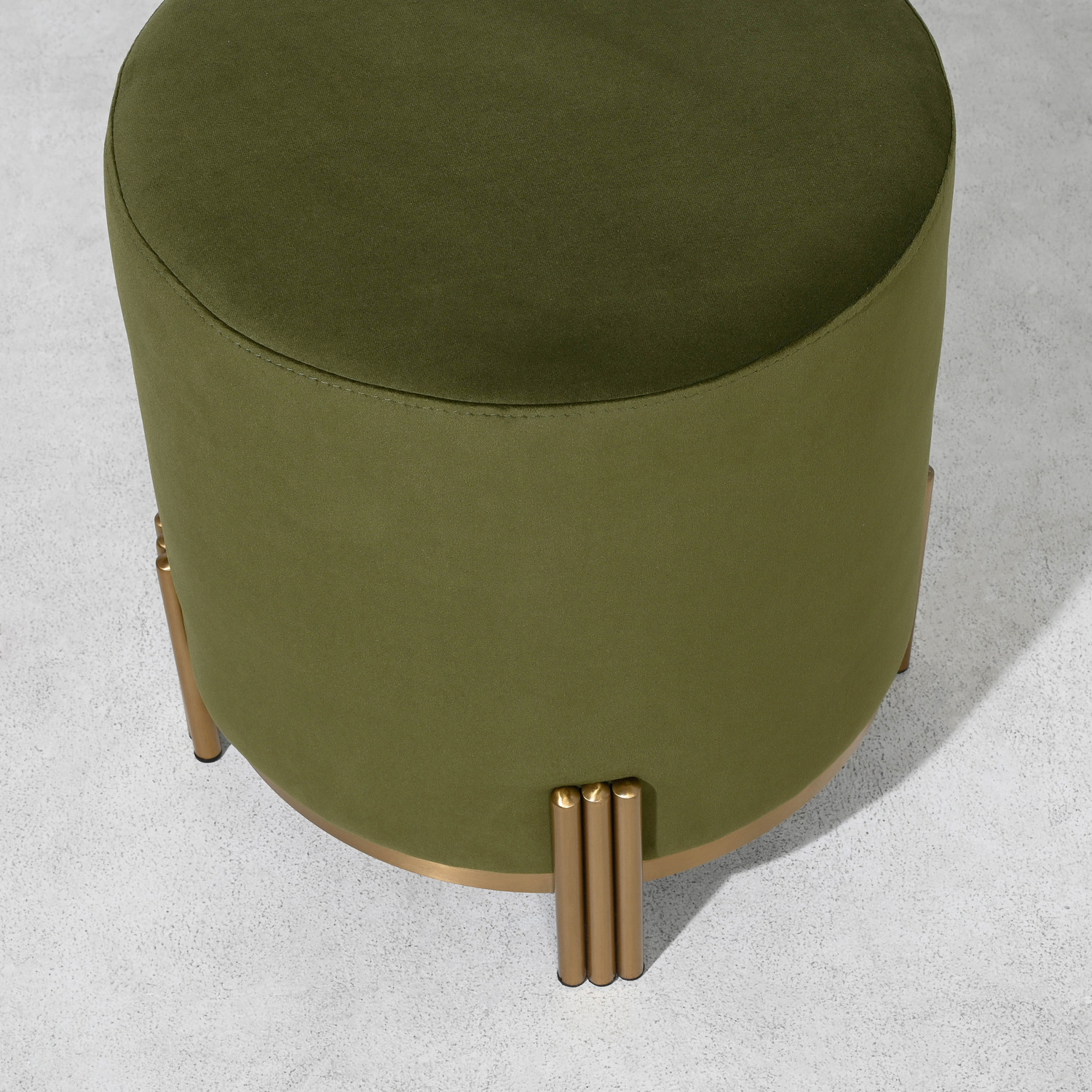 Annalise-Velvet-Upholstered-Ottoman