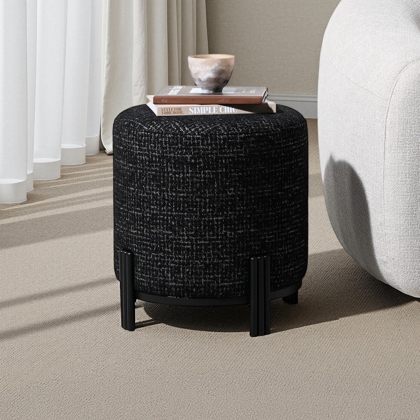 Stamford Boucle Ottoman