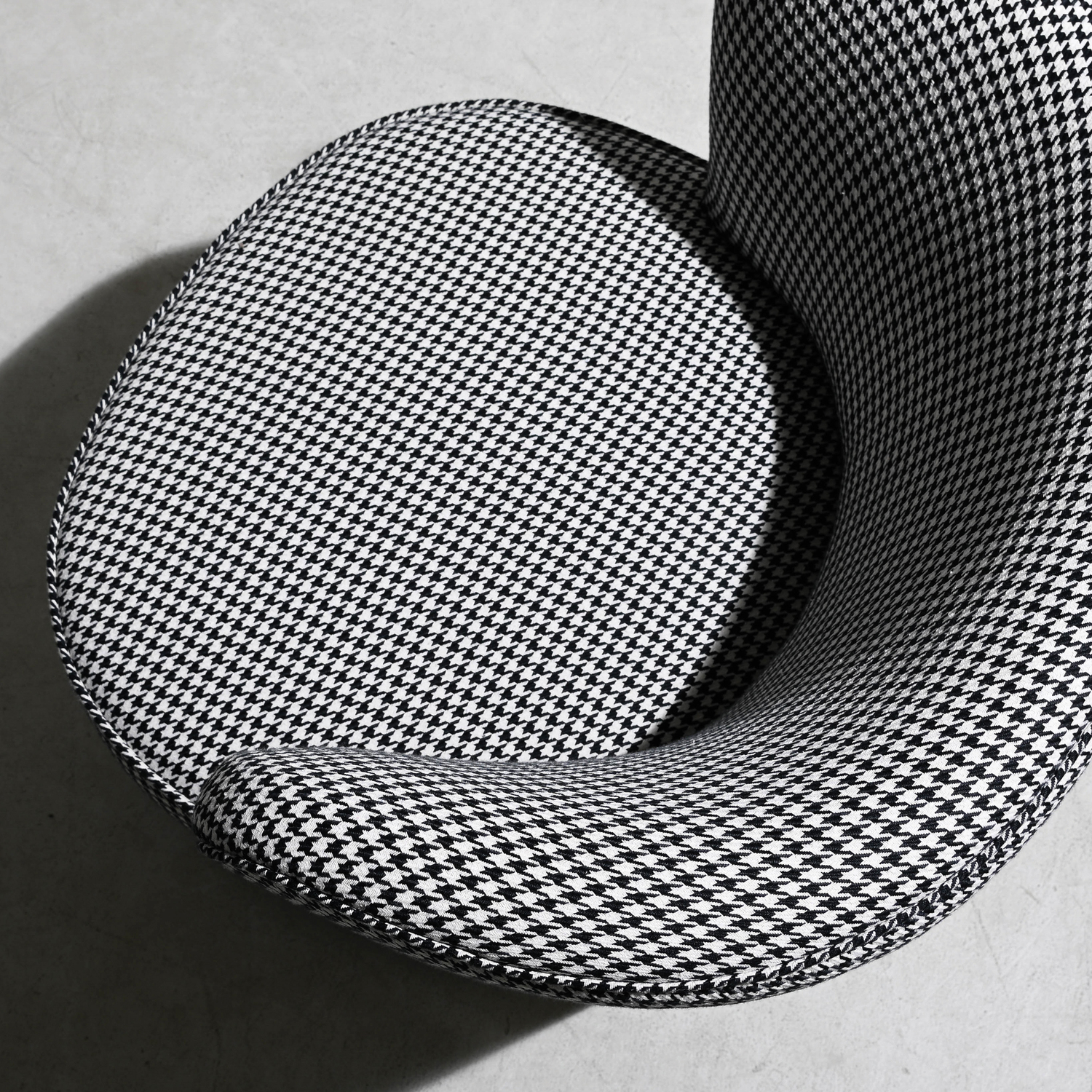 Houndstooth Raeley Swivel Chair