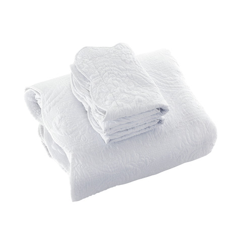 White Cordelia Bedspread Set