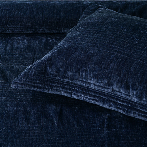 Cyrano Velvet Coverlet Set